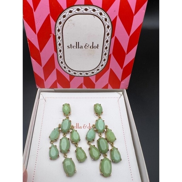 Stella & Dot Lily Earrings - Picture 3 of 3